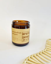 Load image into Gallery viewer, Passionfruit &amp; Pawpaw 8oz Glass Jar.