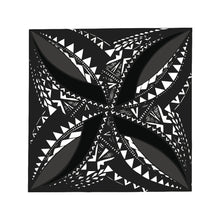 Load image into Gallery viewer, Grey 90s Flower